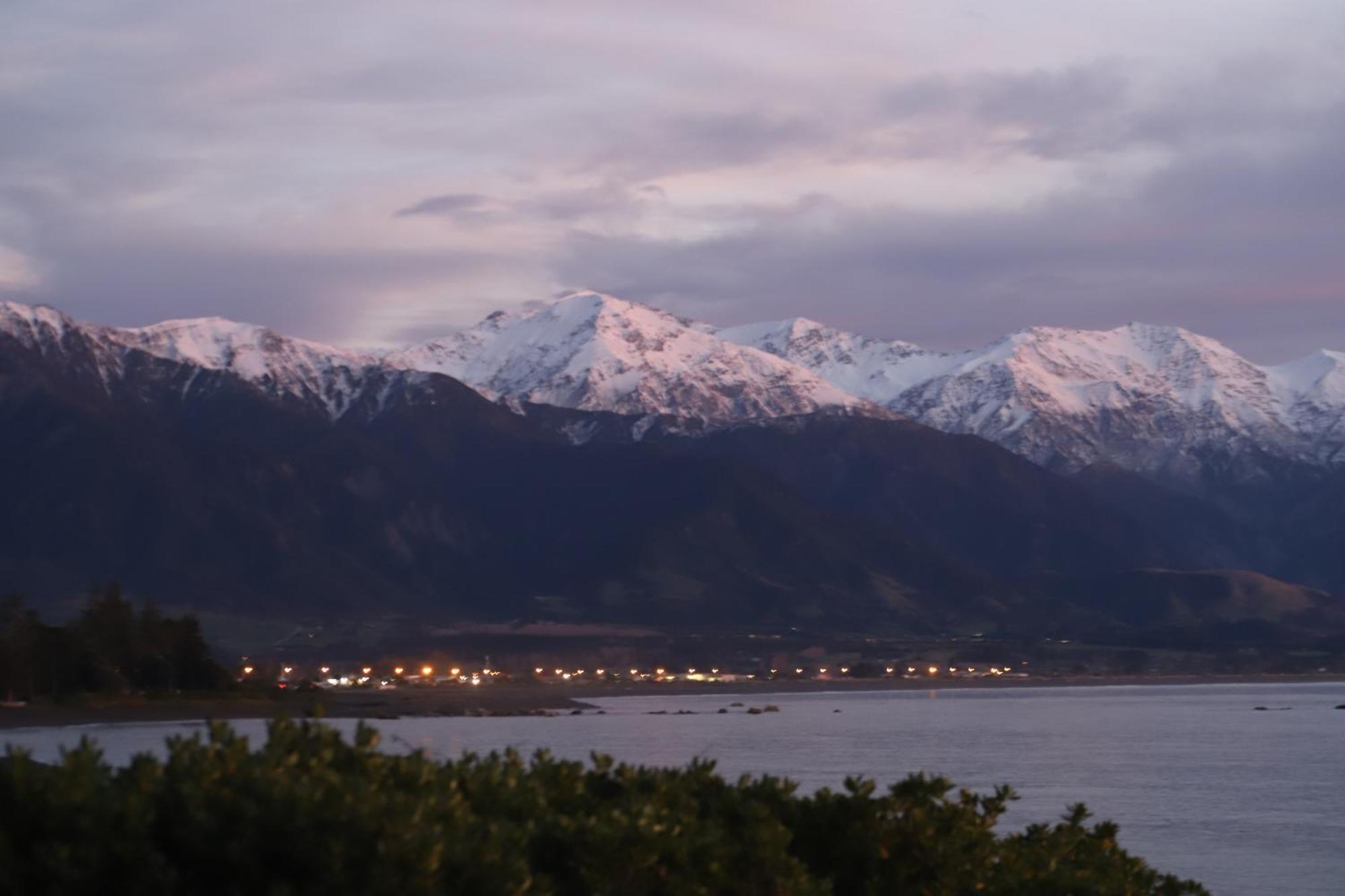 Sierra Beachfront Motel Kaikoura Buitenkant foto