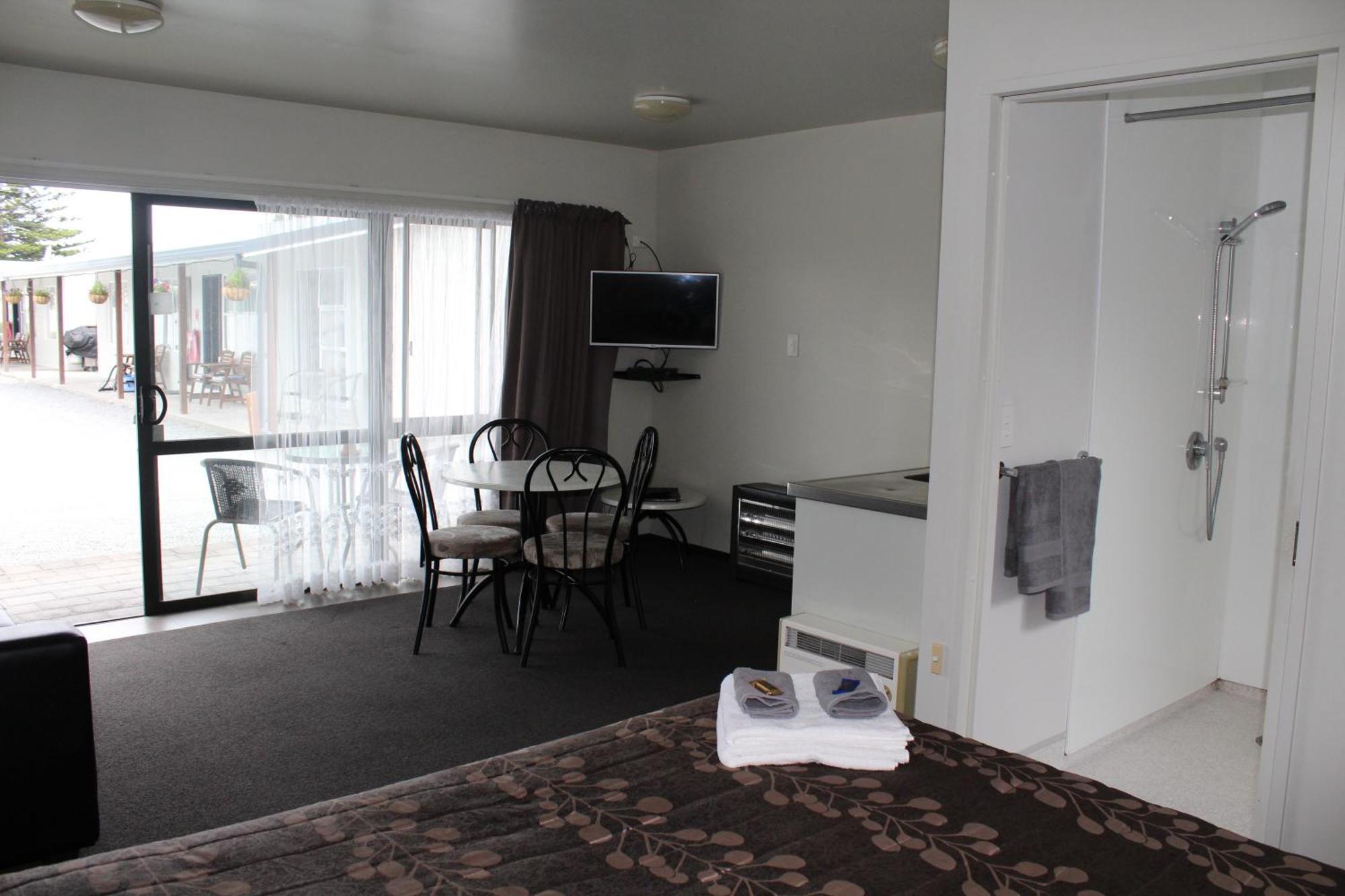 Sierra Beachfront Motel Kaikoura Buitenkant foto
